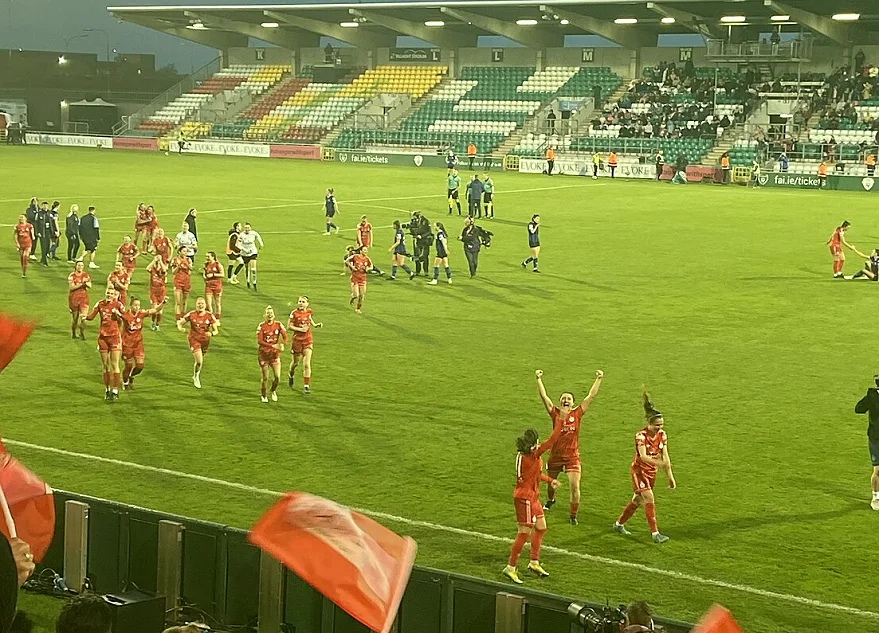 乐鱼前线 保级战：最后十轮为什么像换了一项运动·逐帧回看